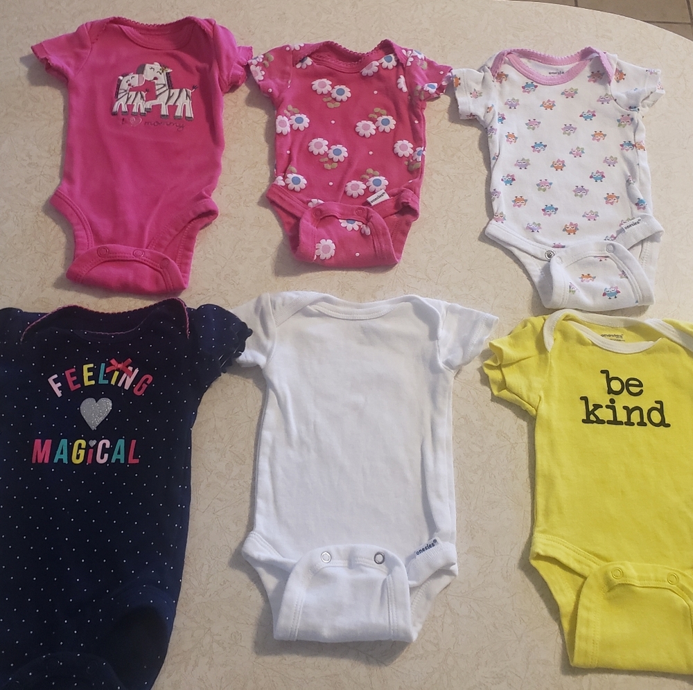 12 Brand New Newborn Onesie's